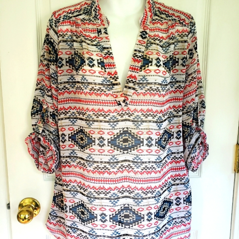 Justify shirt size large
